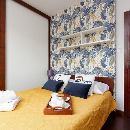 Spacious Suite With A Hammock And Terrace By Renters Prestige ワルシャワ エクステリア 写真