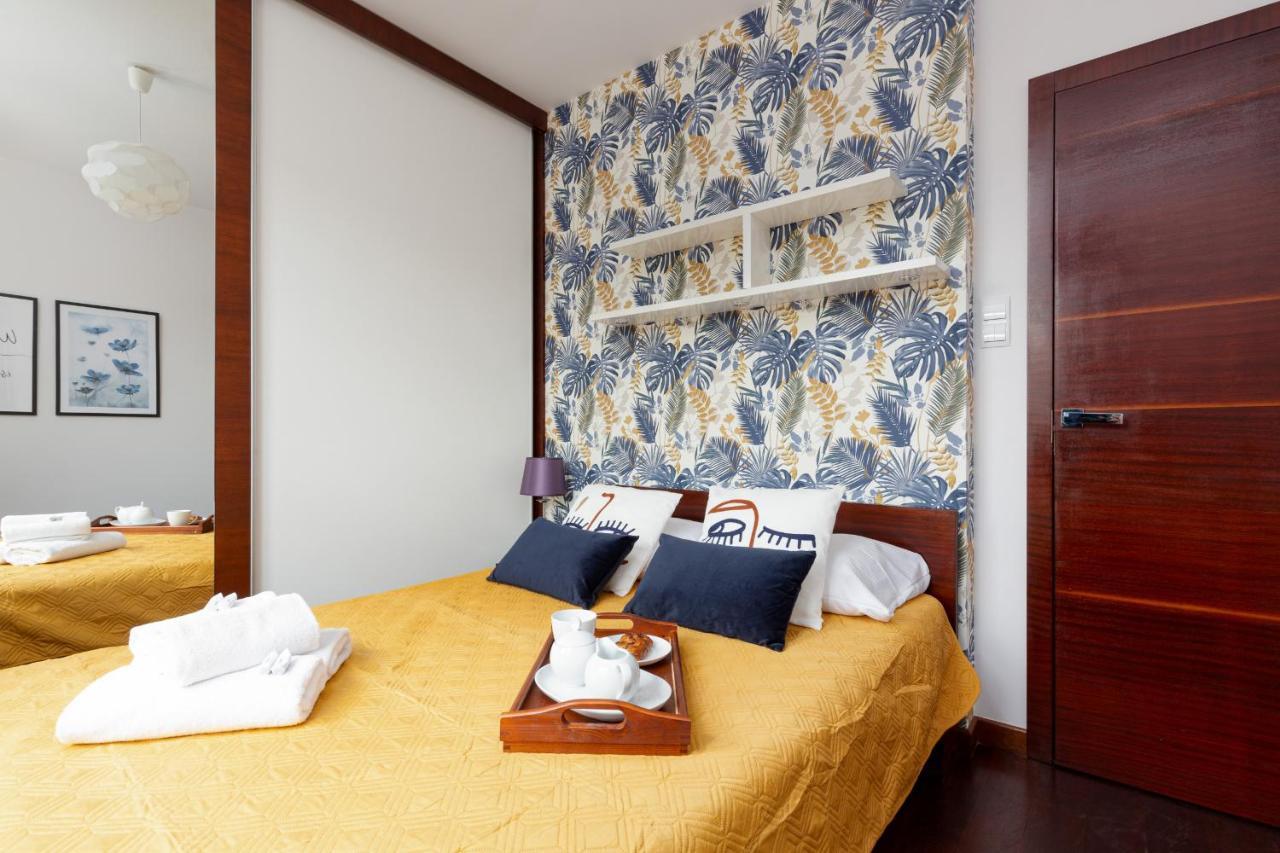 Spacious Suite With A Hammock And Terrace By Renters Prestige ワルシャワ エクステリア 写真