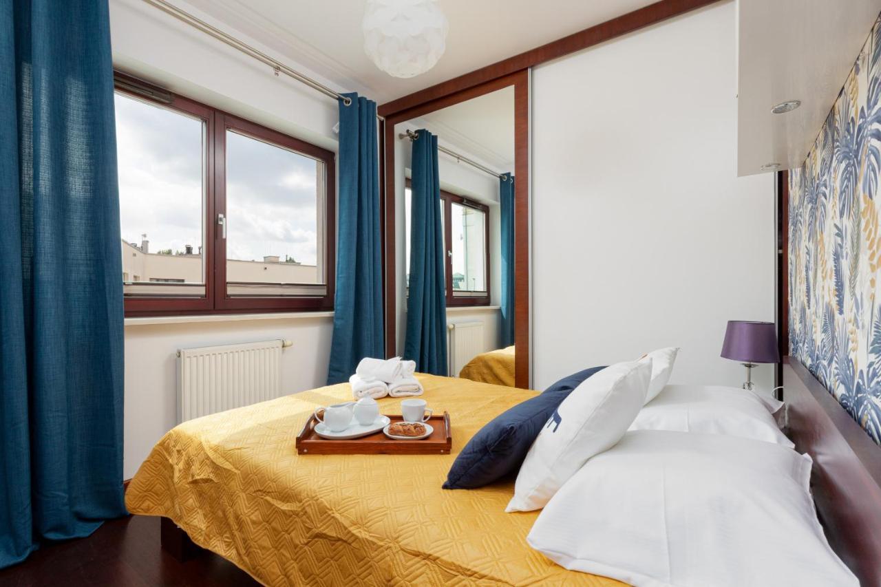 Spacious Suite With A Hammock And Terrace By Renters Prestige ワルシャワ エクステリア 写真